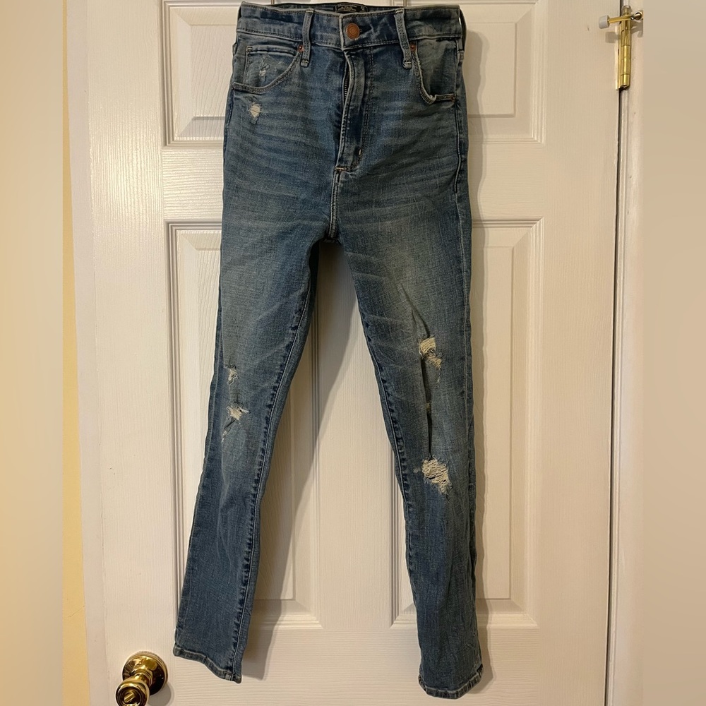 Simone high rise ankle jeans by Abercrombie & Fitch